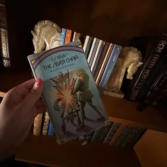 Vintage books! C. Lewis - Picture 8 of 11